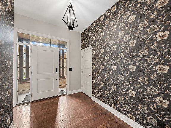 5th image of 1227 Lookout Ct