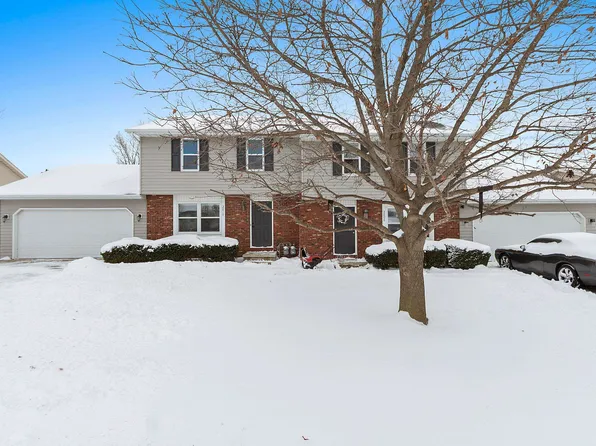 2808 Aquarius Rd, Green Bay, WI 54311