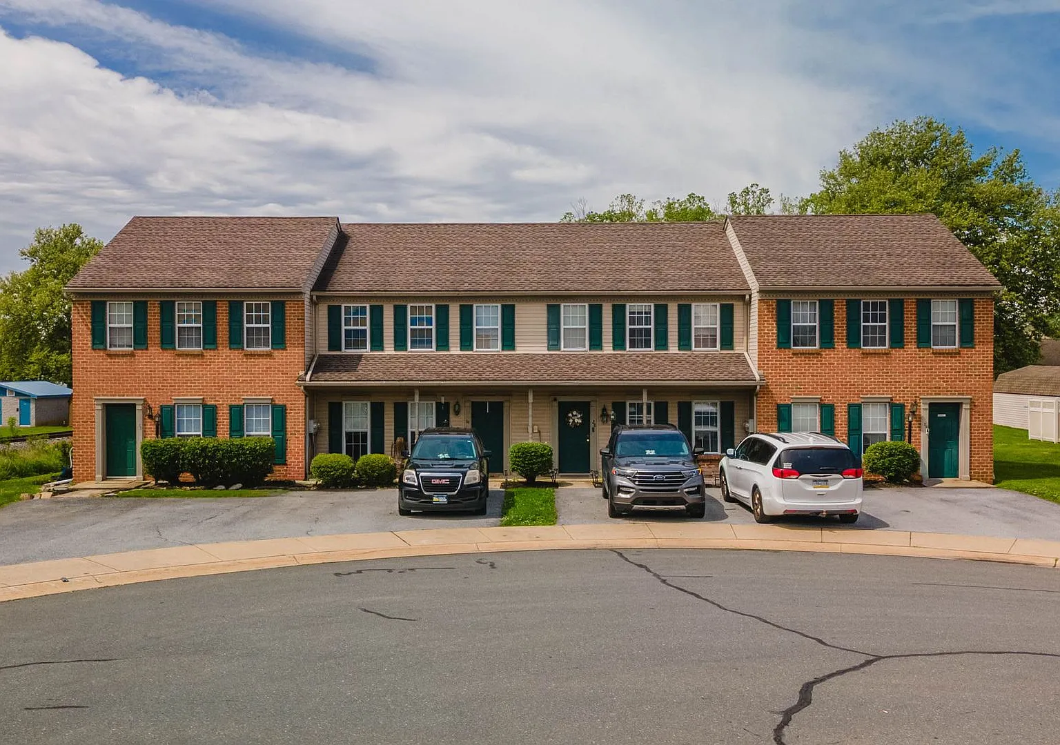 18-32 S. Whisper Ln. — Photo 1