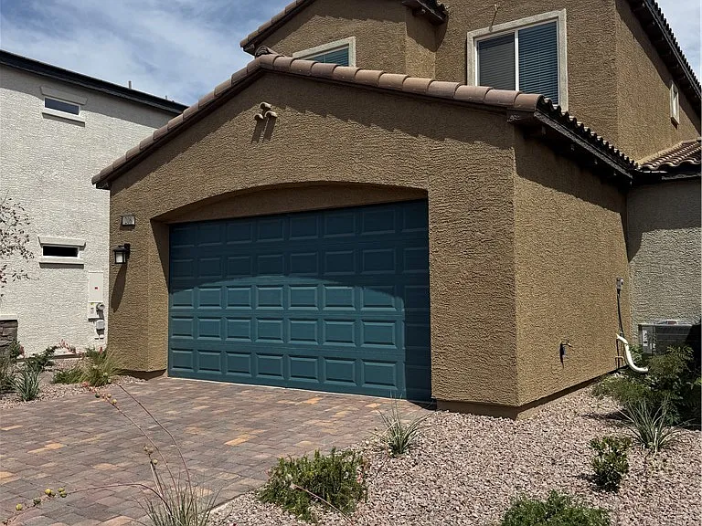 208 Vanhoy Ave — Photo 14