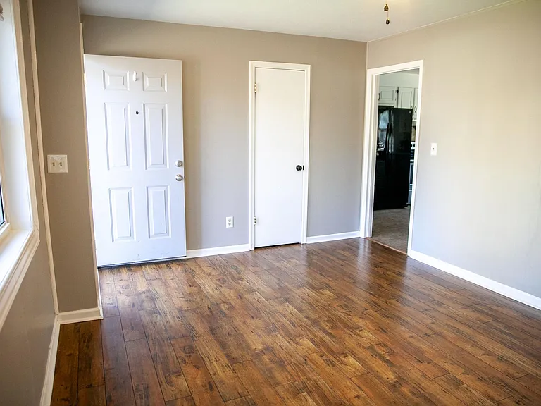 24 Barclay Dr — Photo 4