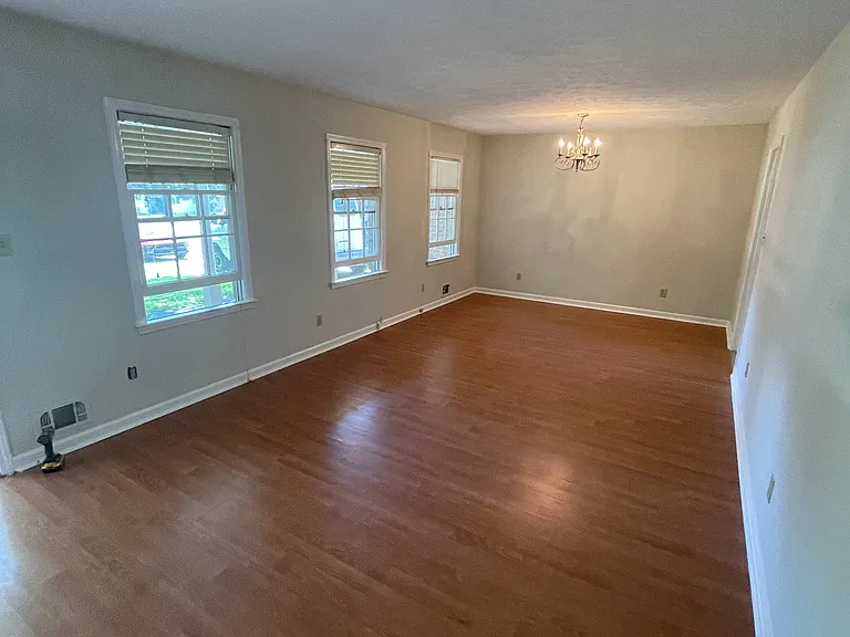 2924 Williams Pl — Photo 2