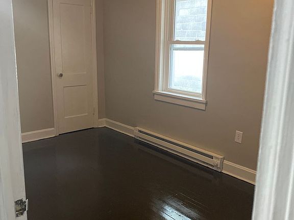 5th image of 137 N West St APT 1
