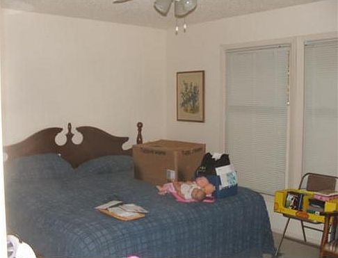 4th image of 24 Dogwood Dr