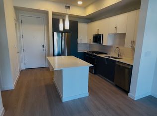 19905 Biscayne Blvd #708, Miami, FL 33180