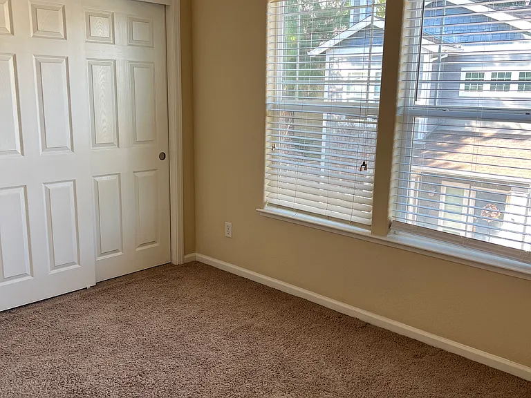 4200 San Jeronimo Ter — Photo 36