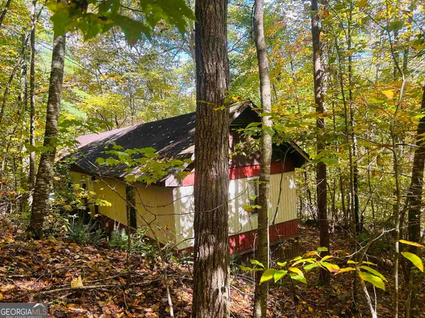 4395 White Oak Dr, Hiawassee, GA 30546