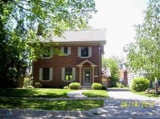 578 W Iroquois Rd, Pontiac, MI 48341