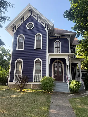 1030 W Main St Photo 1