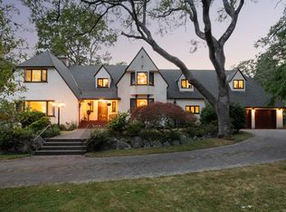 3290 Upper Terrace Rd, Oak Bay, BC V8R 6E6