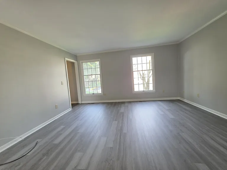 830 Larch Way #1 — Photo 16