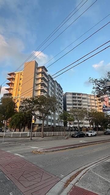 1st image of 2025 NE 164th St APT 616