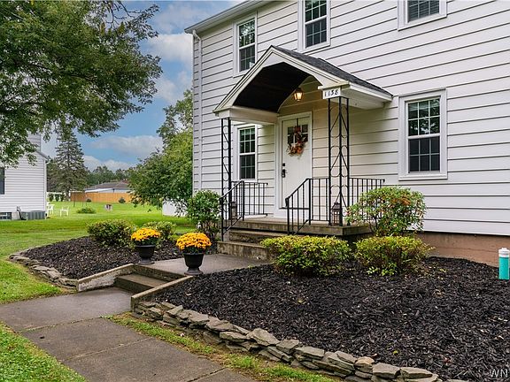 2nd image of 1138 Jarrett Dr