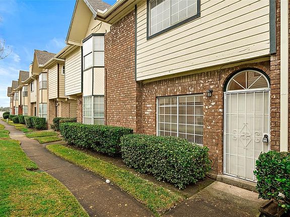 2nd image of 8310 Wild Rose St APT 17C