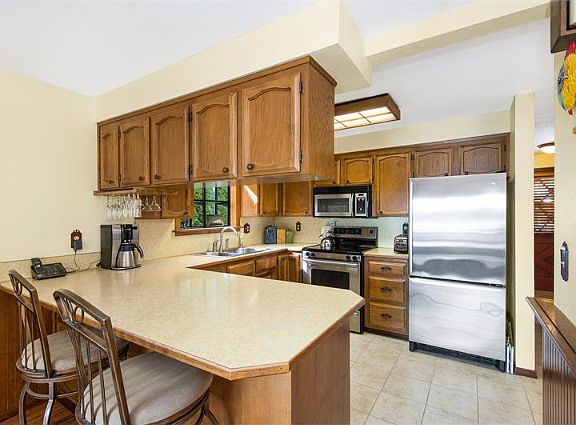 5th image of 1081 E Treasure Island Dr
