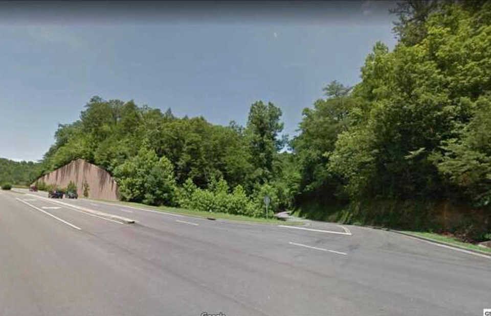 1st image of Parkway E