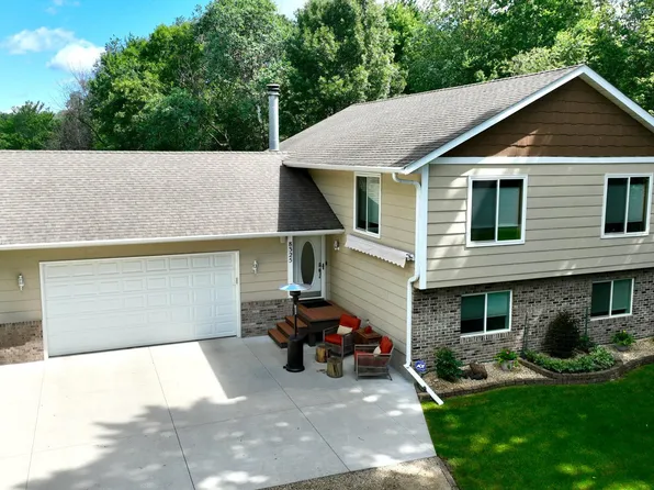 8325 178th Ln NE, Columbus, MN 55025
