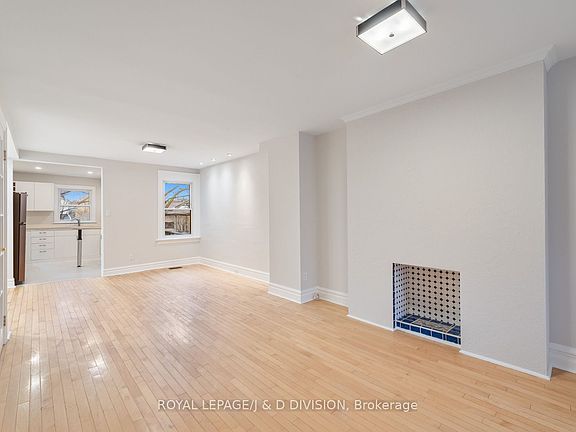 5th image of 1132A Dovercourt Rd