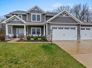 611 Weldon Springs Rd, Monticello, IL 61856