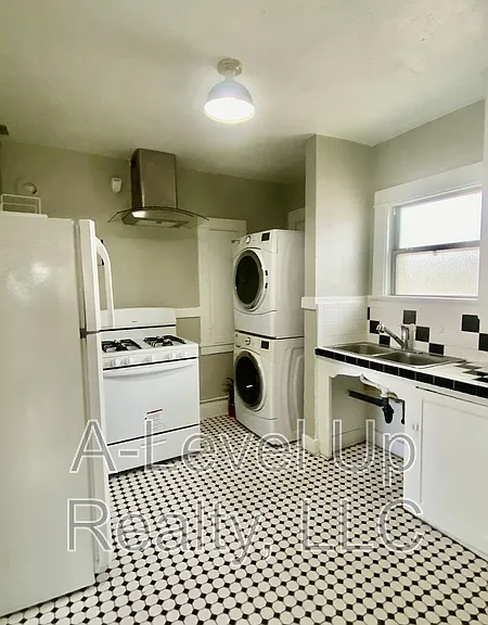 302 N Euclid Ave #1 — Photo 11