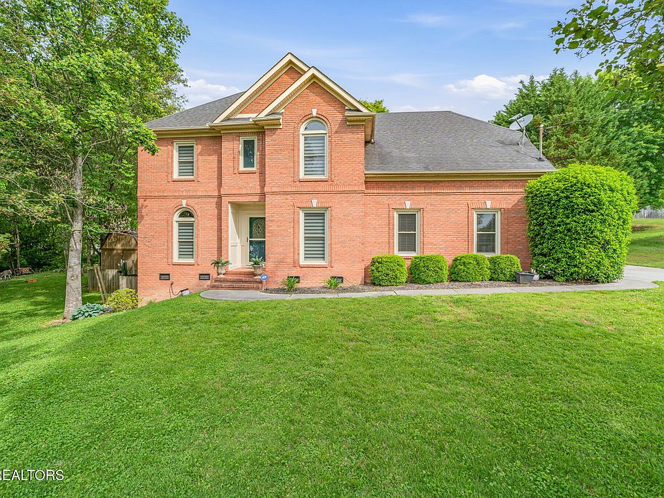 1st image of 817 Tate Trotter Rd