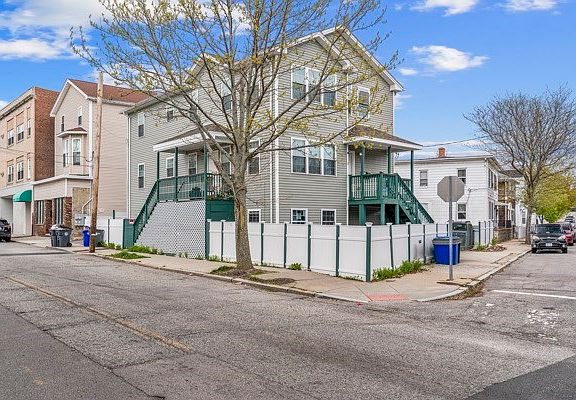 3rd image of 603 Charles St