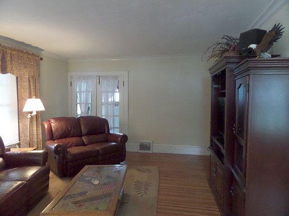 3rd image of 6429 W Wisconsin Ave