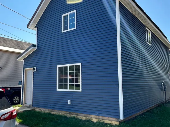 411 N 2nd St, Ishpeming, MI 49849