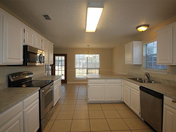 5th image of 5124 Prairie Creek Trl
