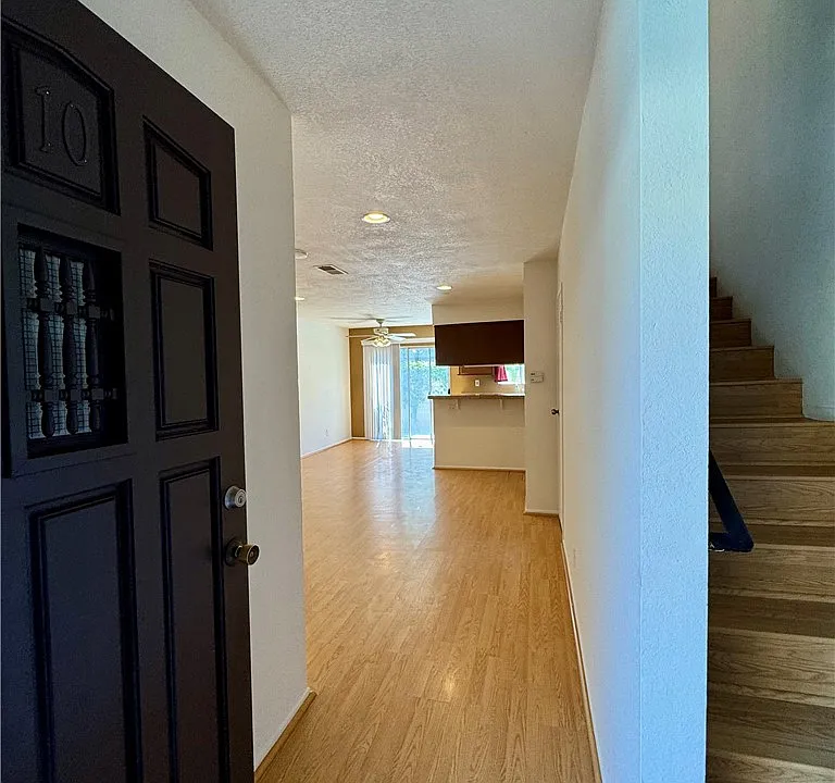 1231 Hillandale Ave #10