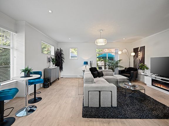 5th image of 2550 156th St #9