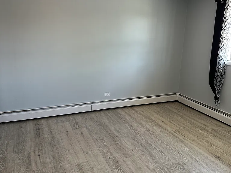 113 E 15th St #113A — Photo 12