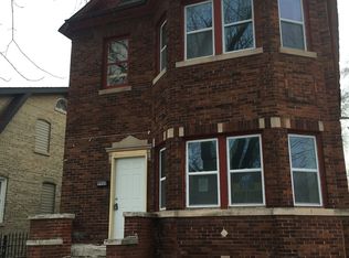 9965 S Winston Ave, Chicago, IL 60643