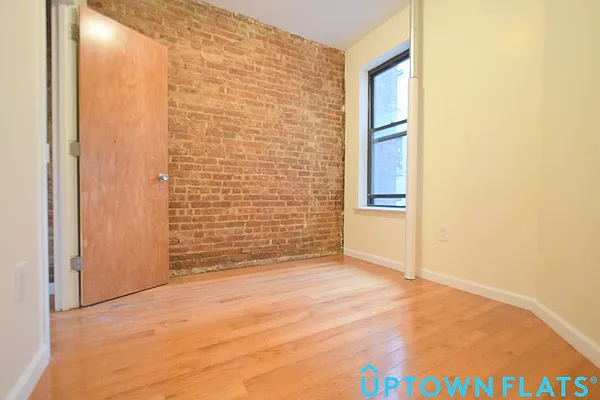 Rented by Uptown Flats LLC | media 21