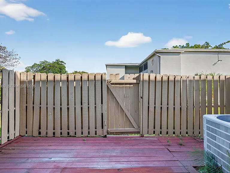 5843 Woodlands Blvd #5843 — Photo 35