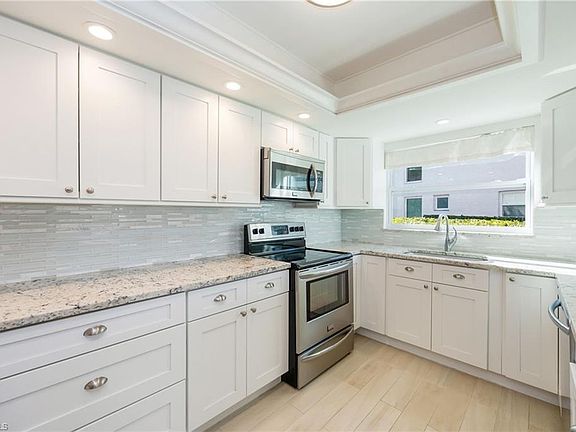 4th image of 64 Georgetown BLVD #64