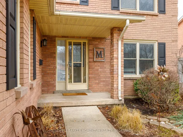 27 Northwood Dr, Welland, ON L3C 6R5