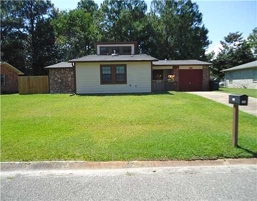 1st image of 102 Vicksburg Ct