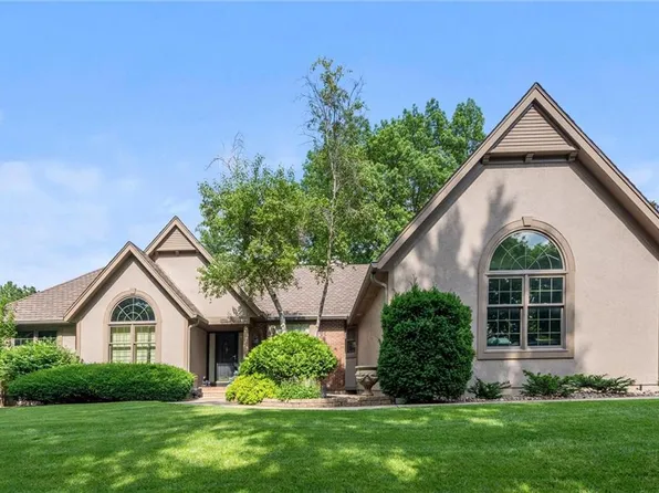 4700 W 112th Ter, Leawood, KS 66211