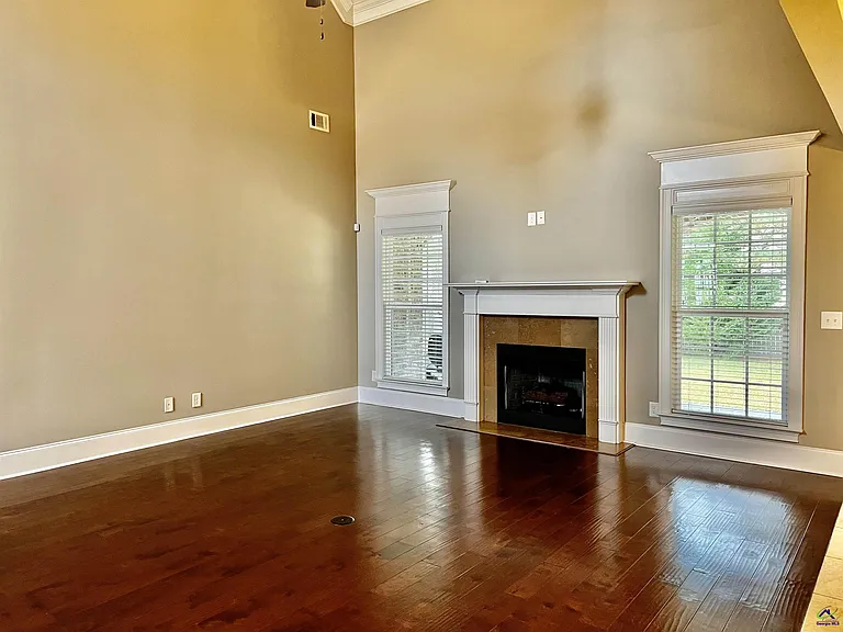 609 Cannock Ct — Photo 10