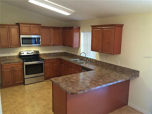 3rd image of 1435 3rd St