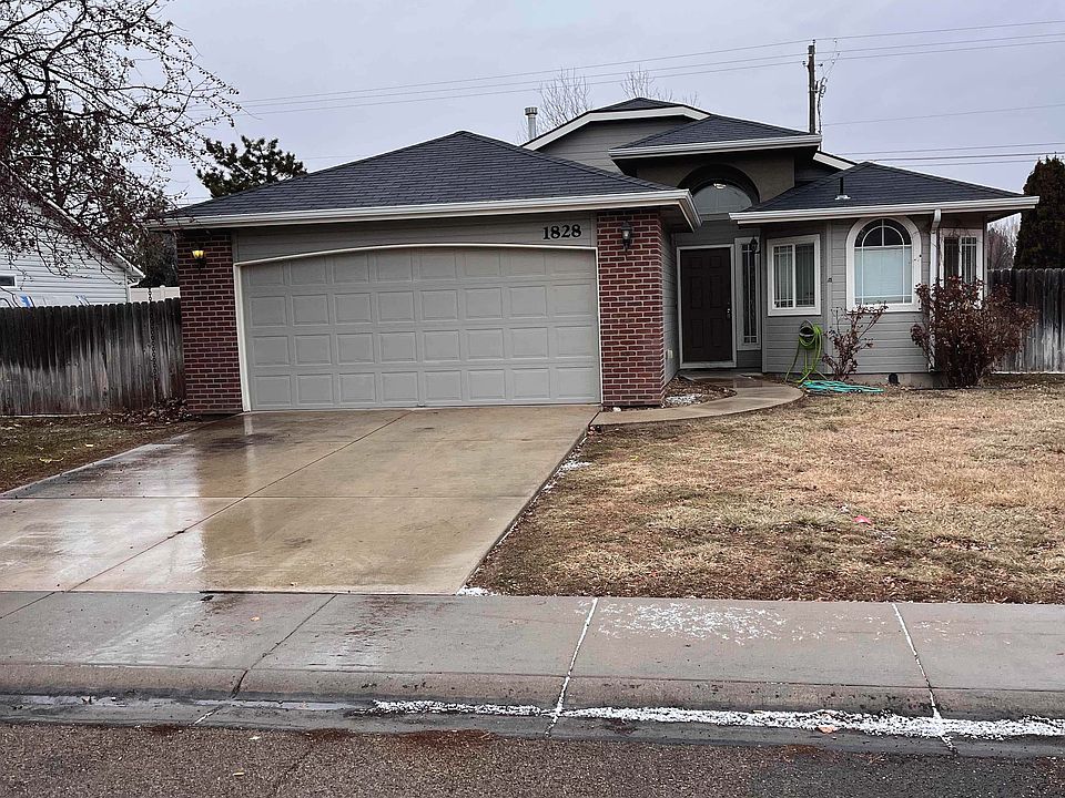 1st image of 1828 W Willow Pointe Ct