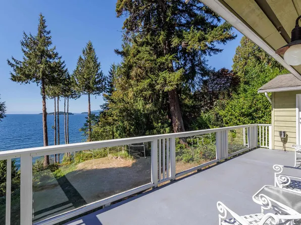 4947 Sunshine Coast Hwy, Sechelt, BC V7Z 0B6