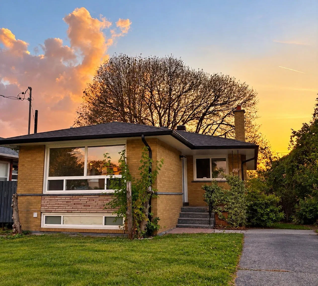 3 bed, $2,500 — Photo 1