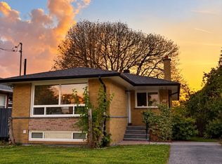 24 Cora Cres, Toronto, ON M1P 4M4