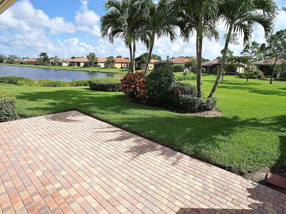 27 x 15 Paver Patio with Lake Views