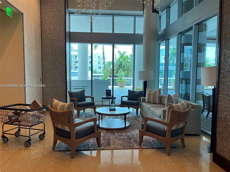 6799 Collins Ave #1501 — Photo 25