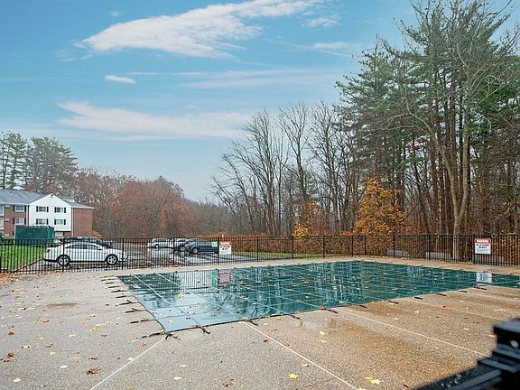 3rd image of 2 Birchwood Pt APT 304