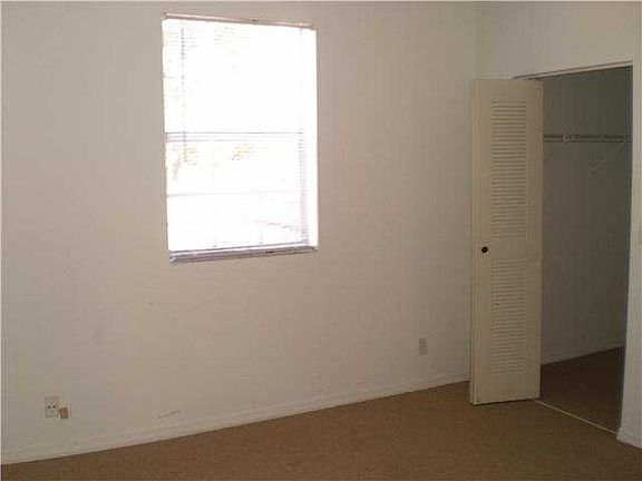 3rd image of 960 Sorrento Dr