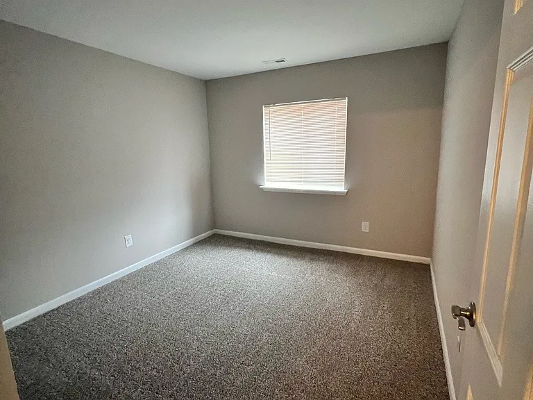 Autumn Ridge Apartments — Photo 59